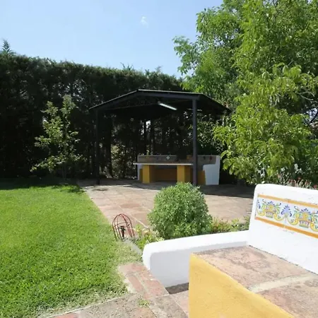 Nyaraló El Campito - *